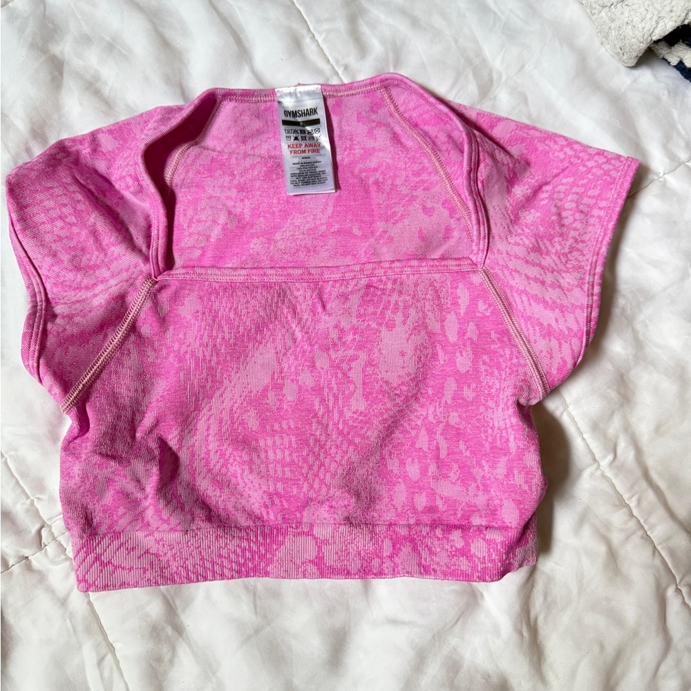Gymshark Vibrant Pink Patterned Top BNWOT
